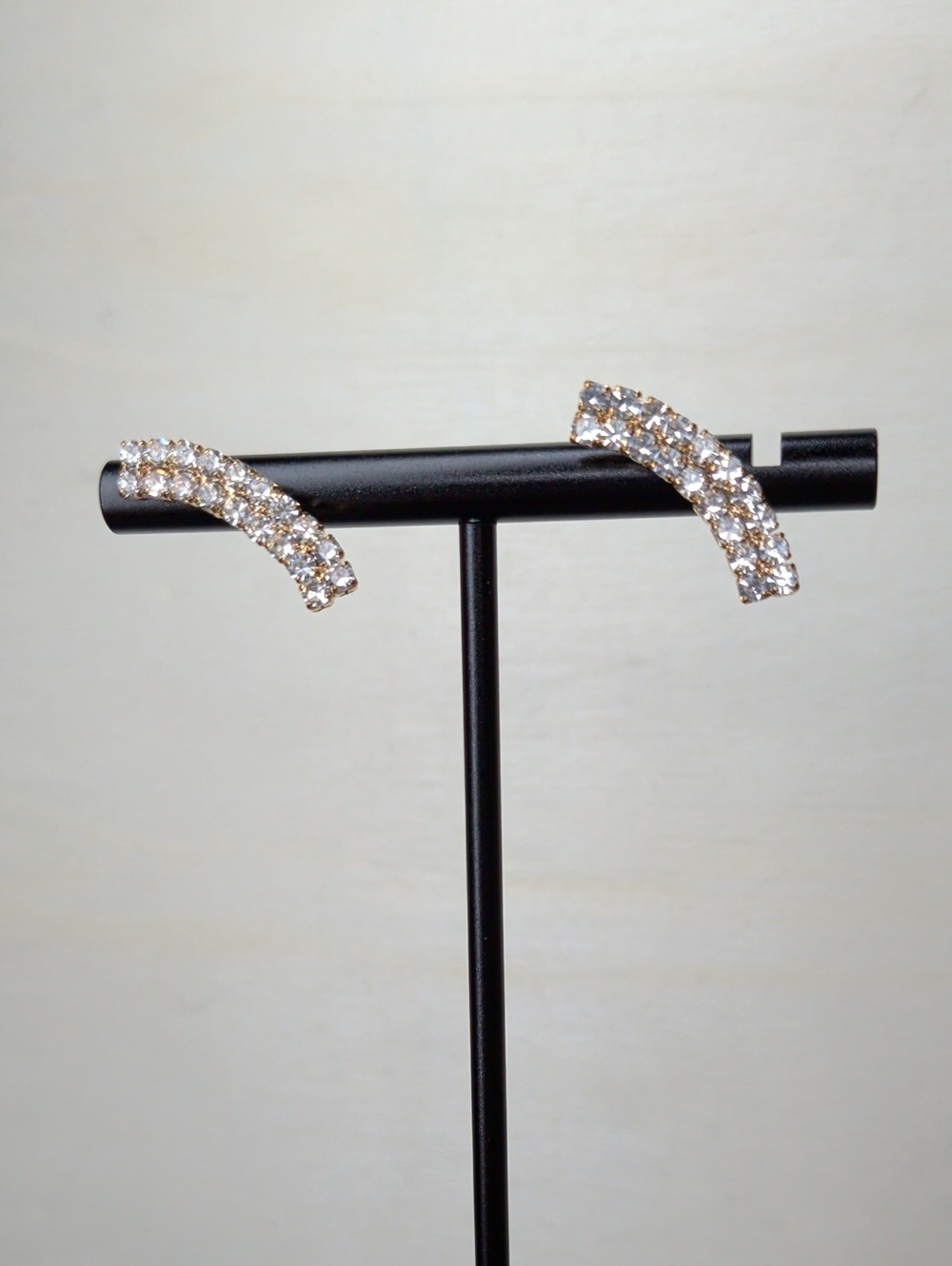 18k Gold Filled Curved Bar Stud Earrings